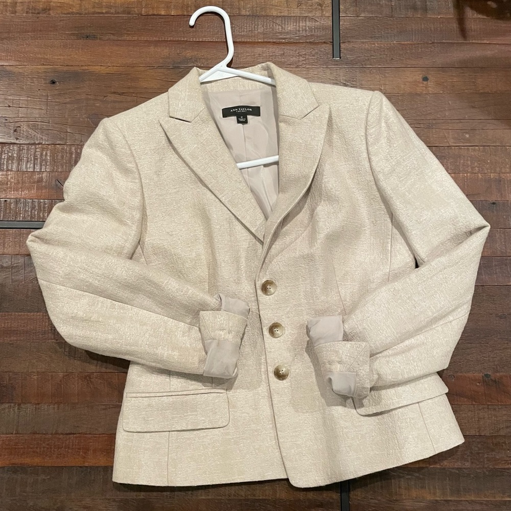 Ann Taylor Blazer, cream, size 2, EUC